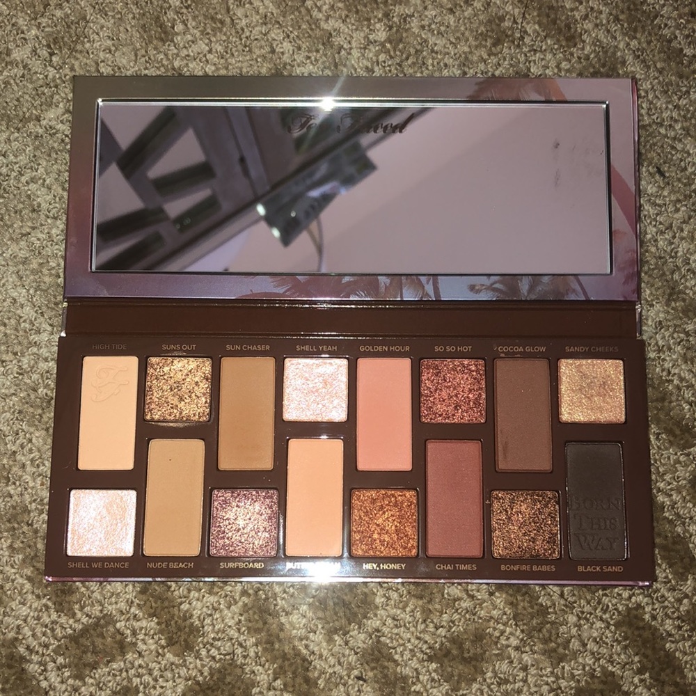 Too faced born this way sunset stripped pallete